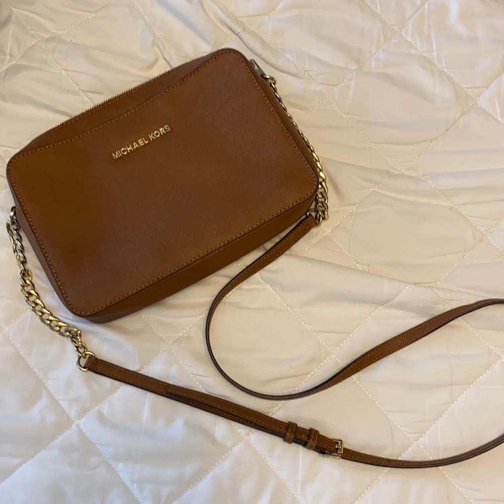 Michael Kors cross body purse